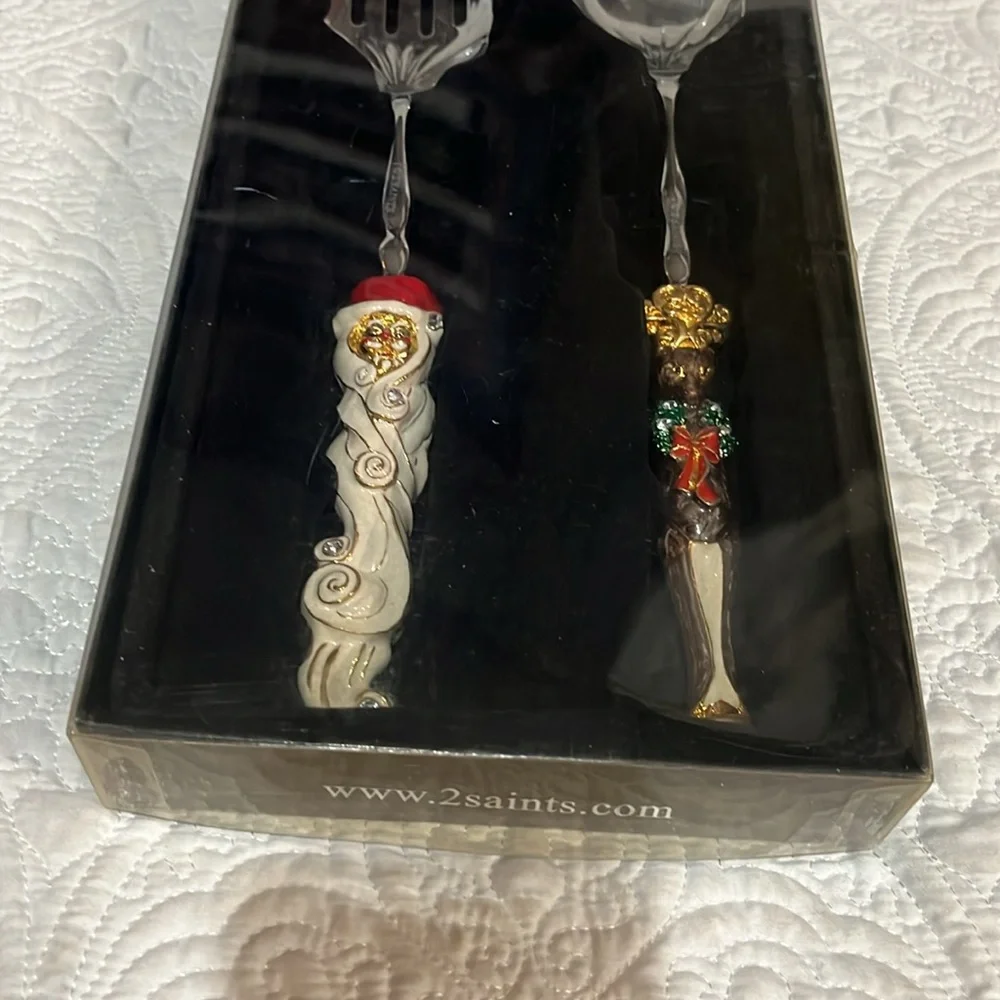 2 Saints fork and spoon‎ holiday set, new